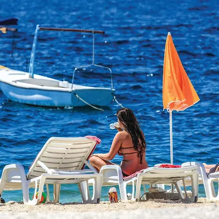 2 Bedroom In Okrug Gornji Trogir