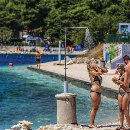 2 Bedroom Gorgeous Apartment In Okrug Gornji Trogir