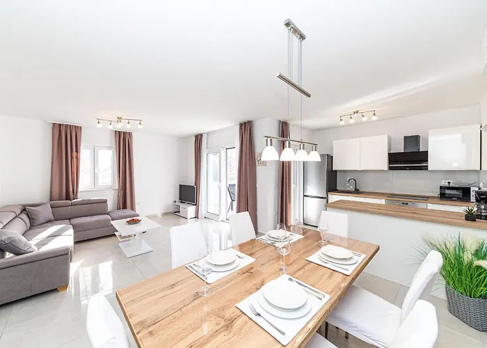 公寓 Beautiful In Okrug Gornji *