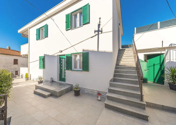 公寓 Beautiful In Okrug Gornji