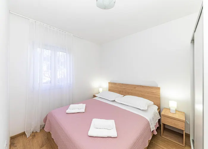 Apartman Beautiful In Okrug Gornji